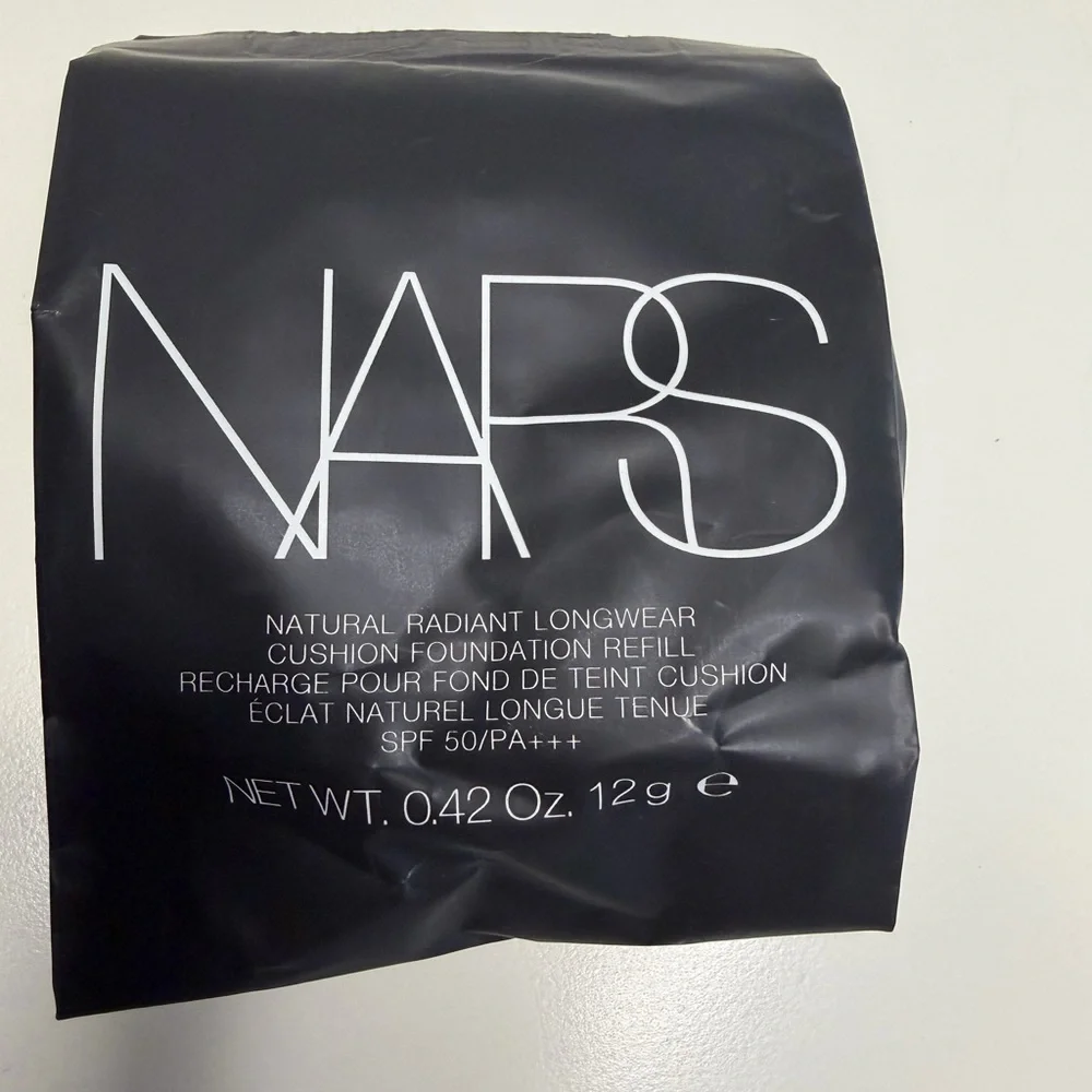 Nars Natural Radiant Longwear Cushion Foundation Refill Mont Blanc- 5880